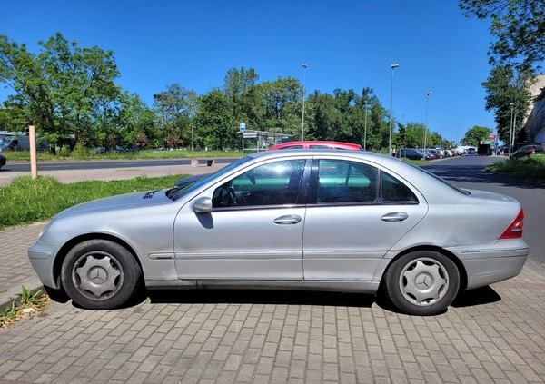 Mercedes-Benz Klasa C cena 5900 przebieg: 199600, rok produkcji 2002 z Szczecin małe 79